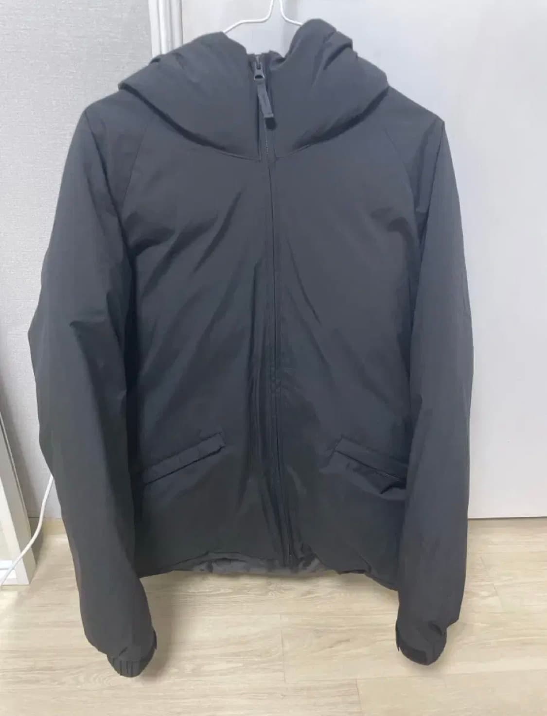 GU웜패디드파카블랙(새상품) 상품이미지2