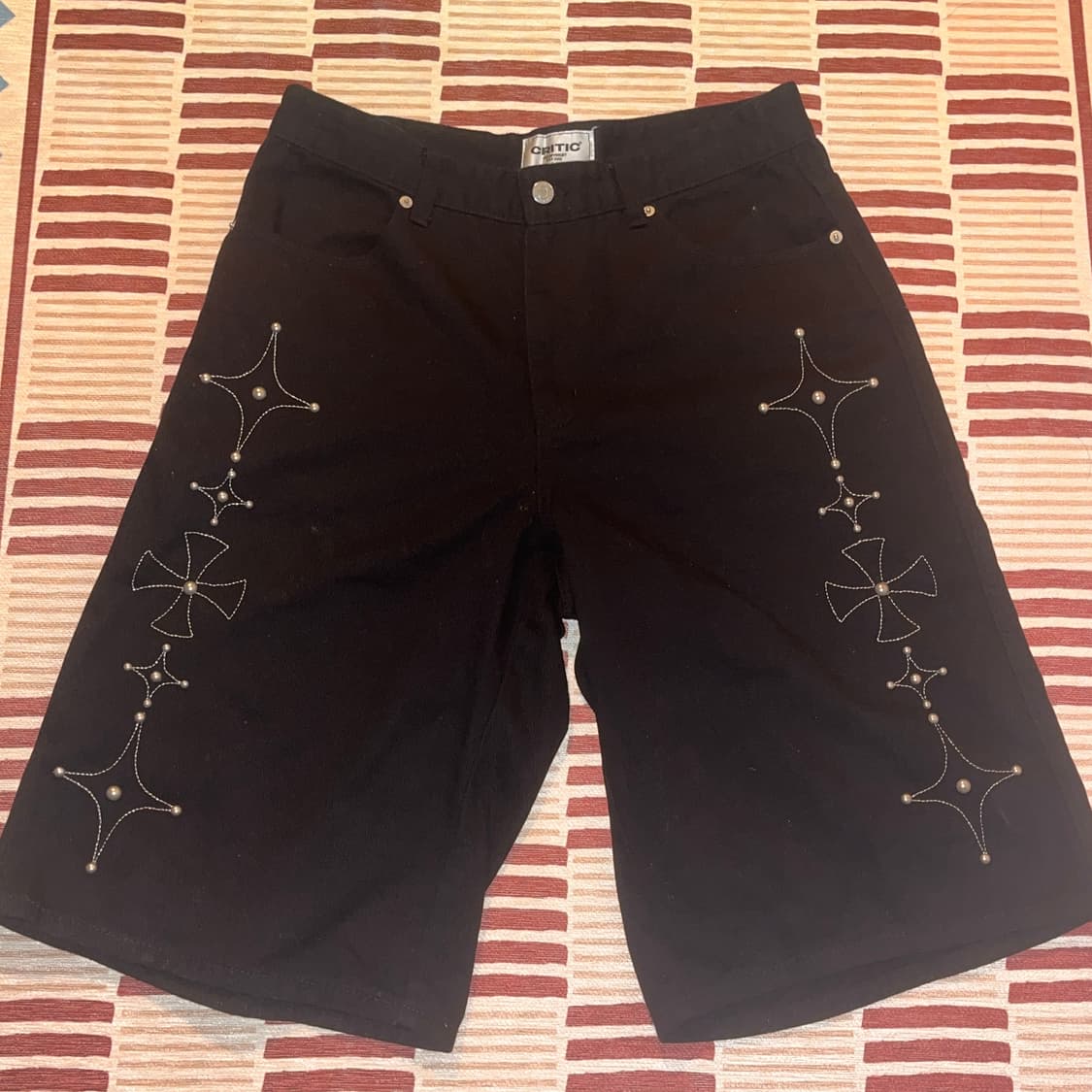 GOTHIC TWILL BERMUDA PANTS BLACK 상품이미지1