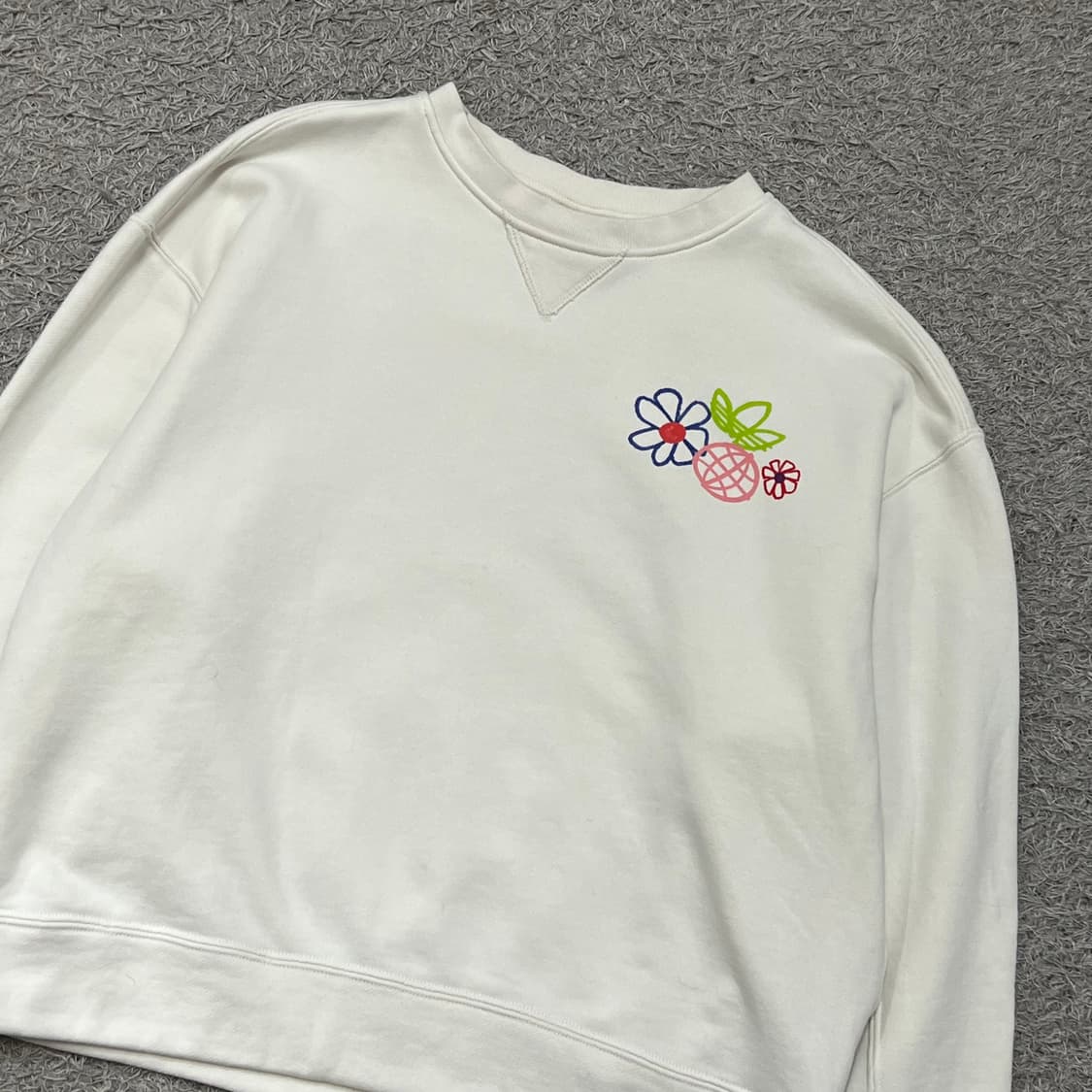 [우먼95-100] 아디다스 크롭 맨투맨 상품이미지1