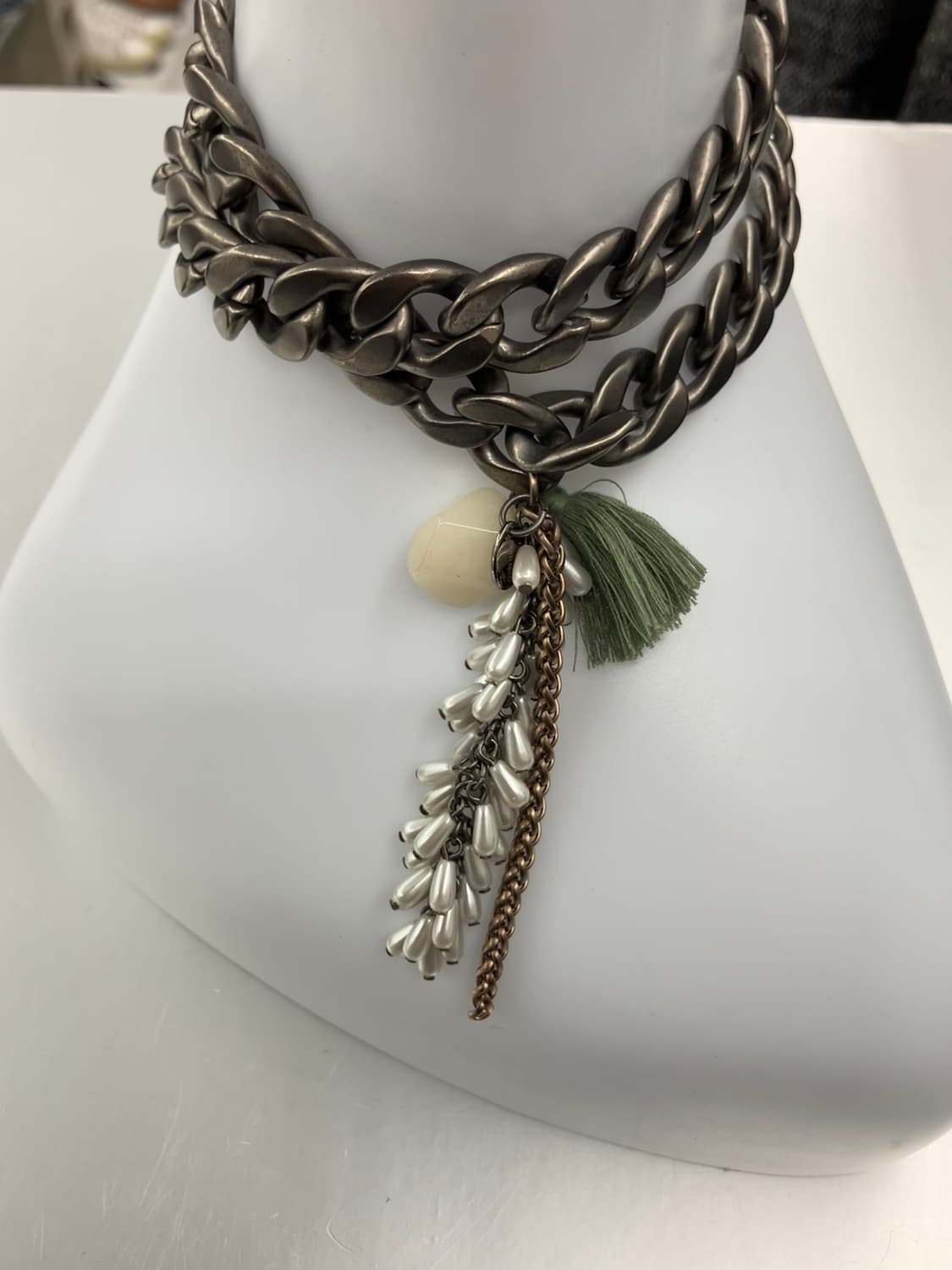 매트그레이 빅체인 태슬 스톤 포인트  목걸이  상품이미지2