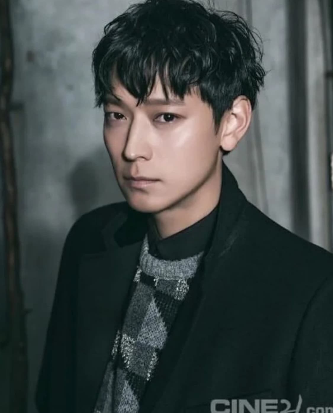 생로랑 15fw 지오메트릭 은사 니트 상품이미지5