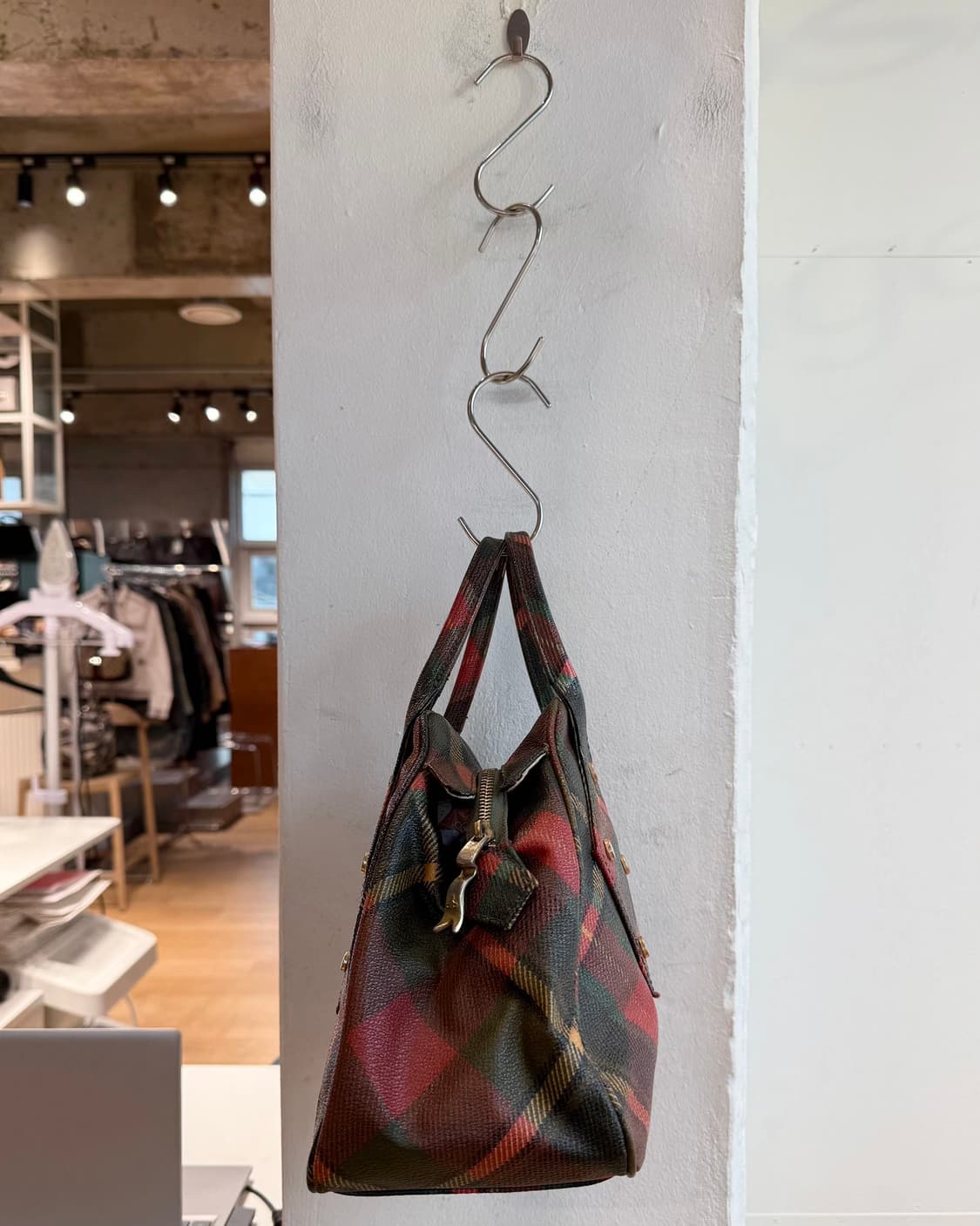 비비안웨스트우드 레드 더비 타탄 토트백  상품이미지4