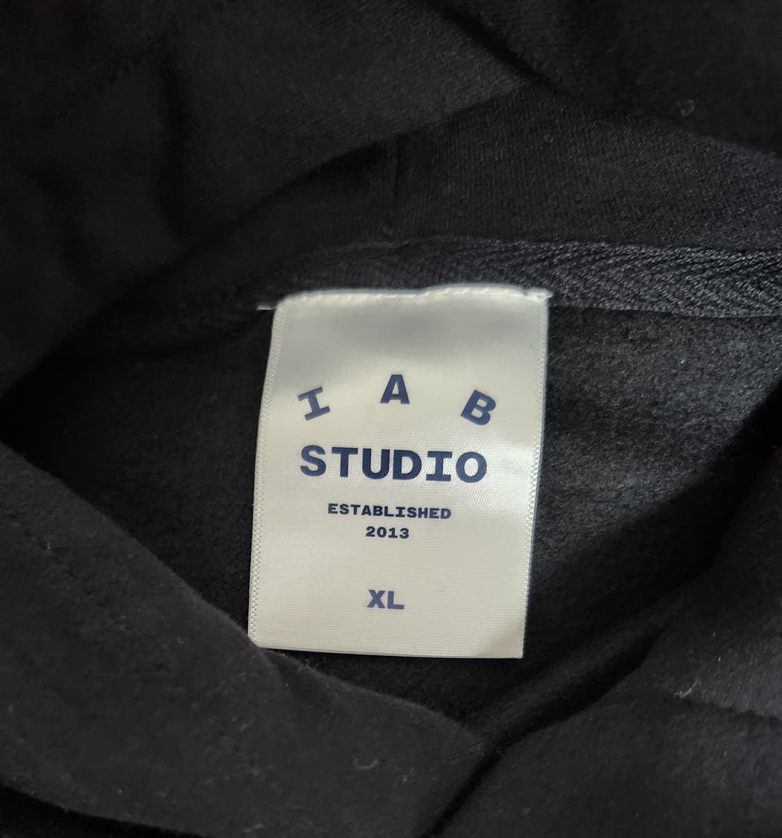 아이앱스튜디오 블랙 화이트 후드티 상품이미지5