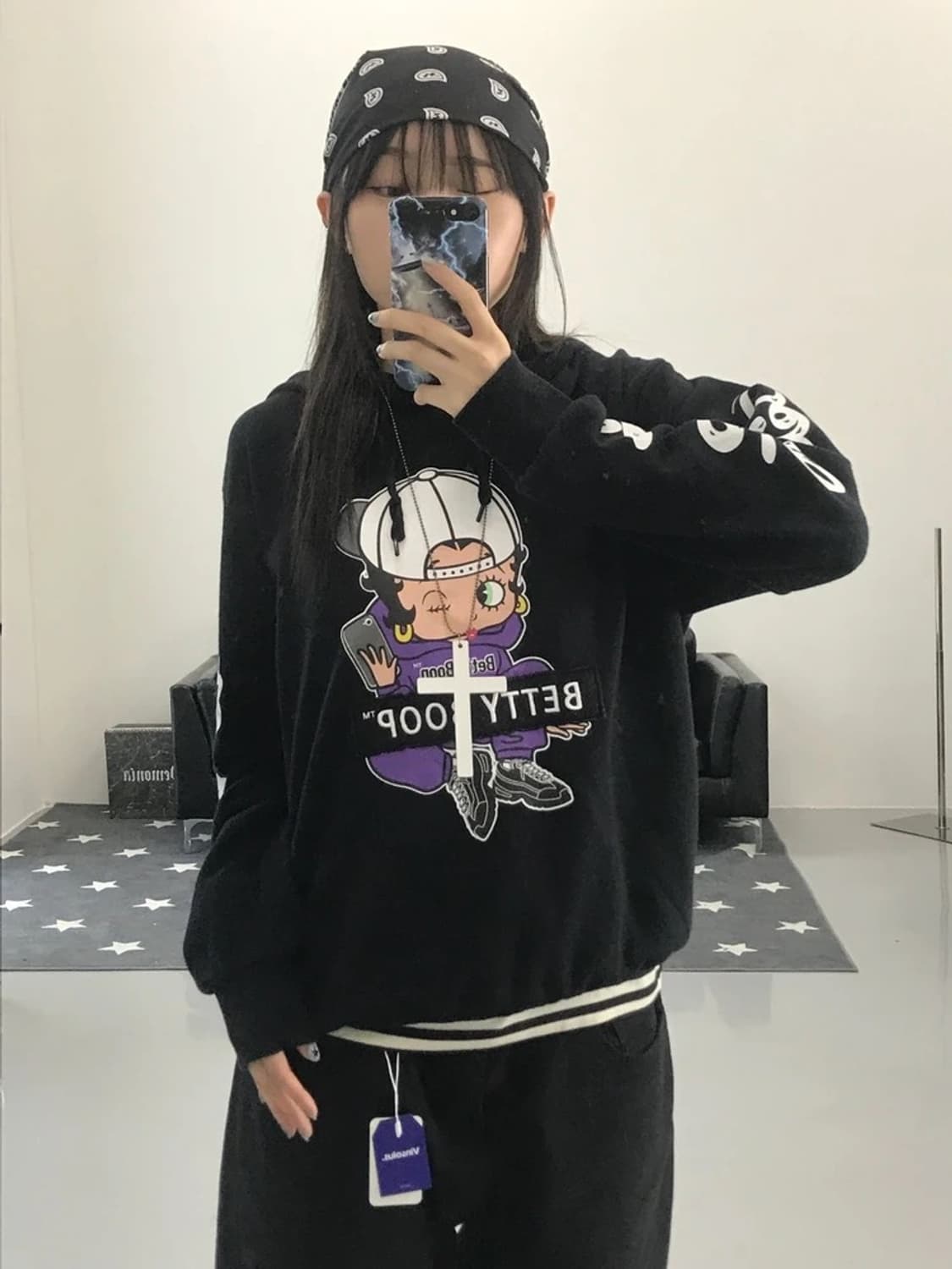 베티풉 프린팅 블랙 후드티 상품이미지1