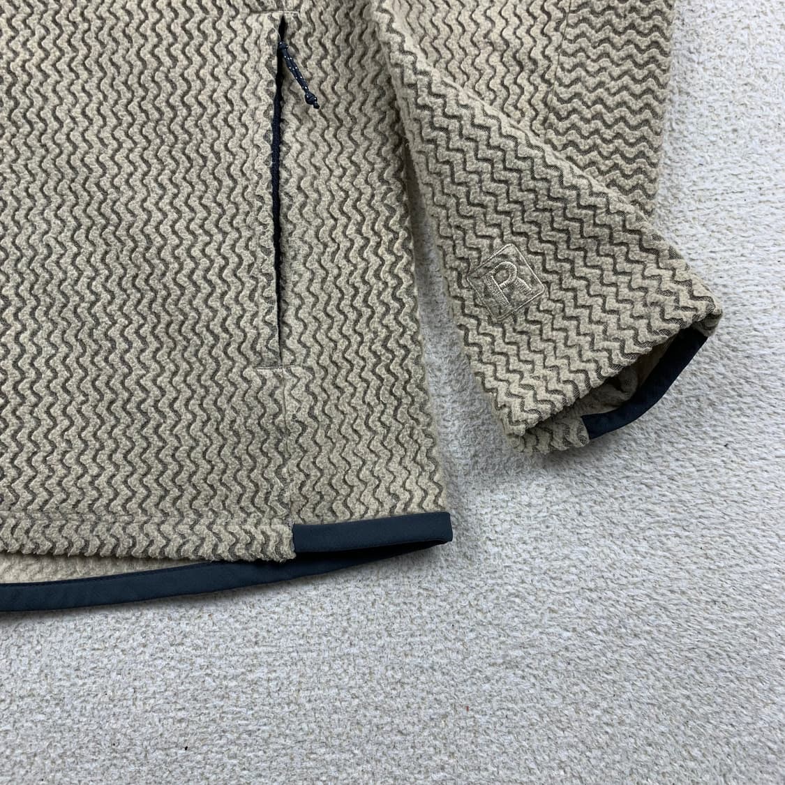 파타고니아 R1 에어 후디 플리스 상품이미지5