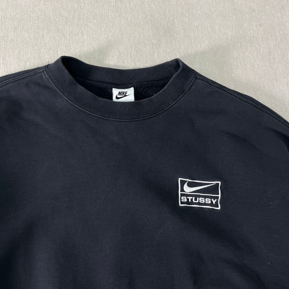 105 나이키 X 스투시 블랙 맨투맨 상품이미지2