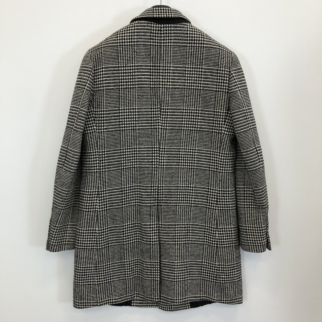 DKNY 누빔안감 체크 체스터코트 100 사이즈  상품이미지4