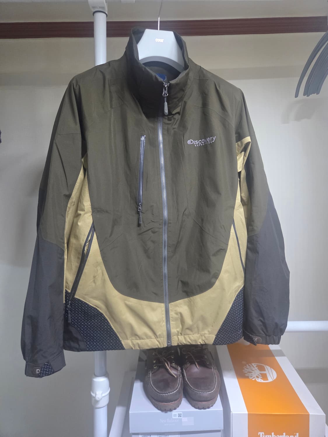[XL] 디스커버리 익스페디션 고어텍스 바람막이 자켓 카키 베이지 상품이미지1