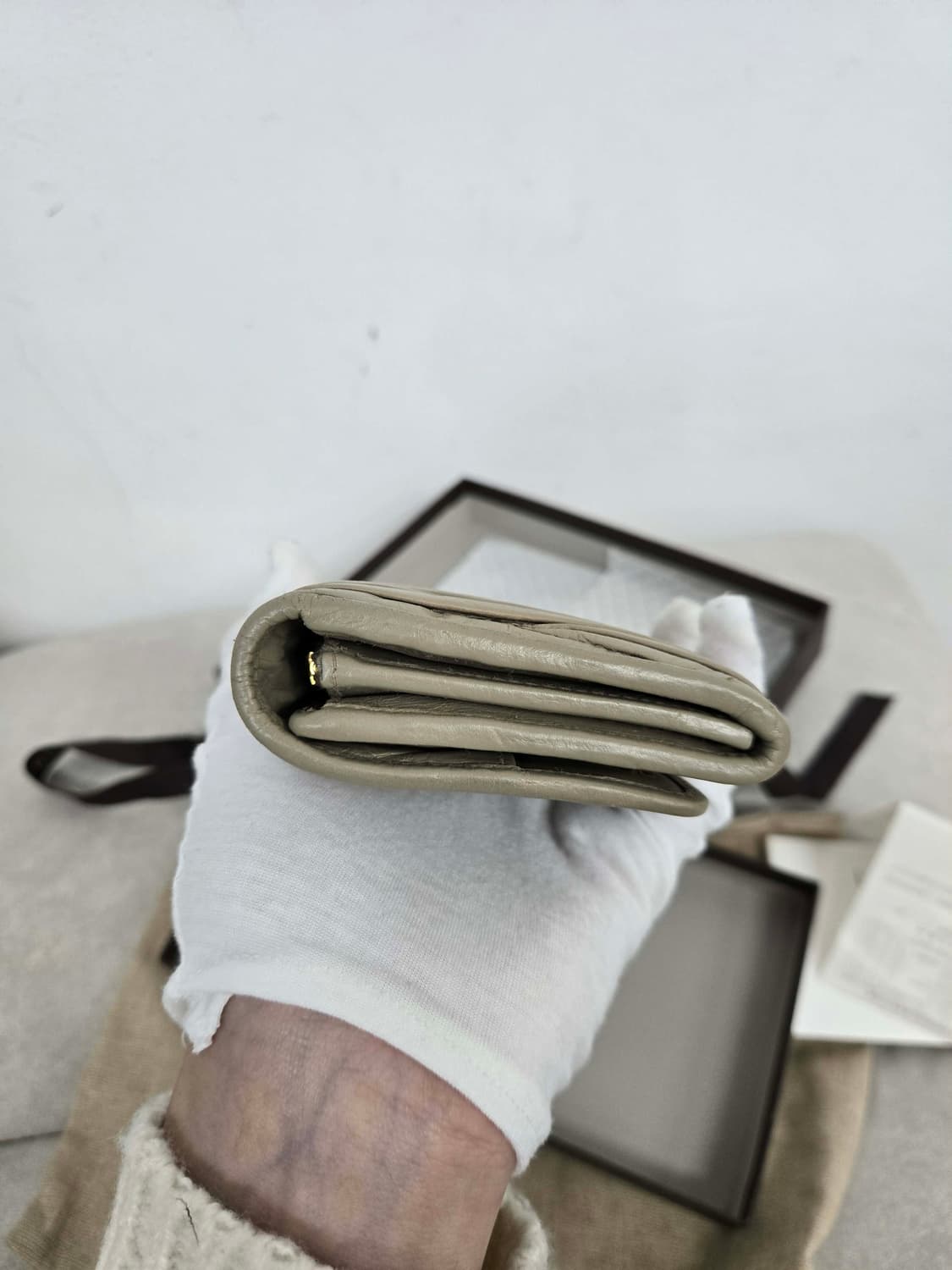 [보증서 정품] 미우미우 마테라쎄 장지갑 상품이미지4