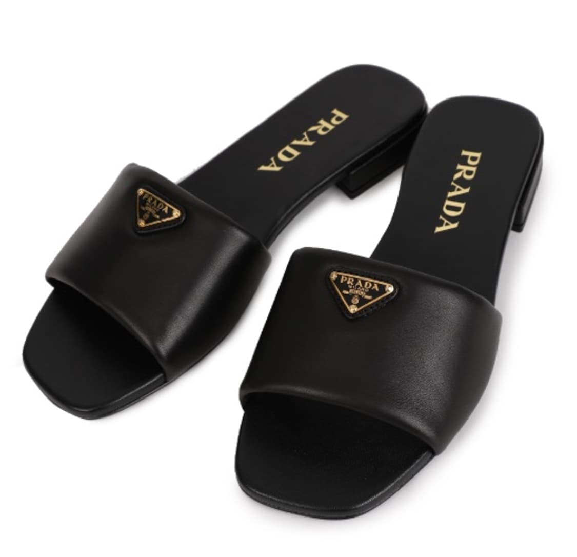 정품) 프라다 패딩 나파 가죽 샌들 36 상품이미지1