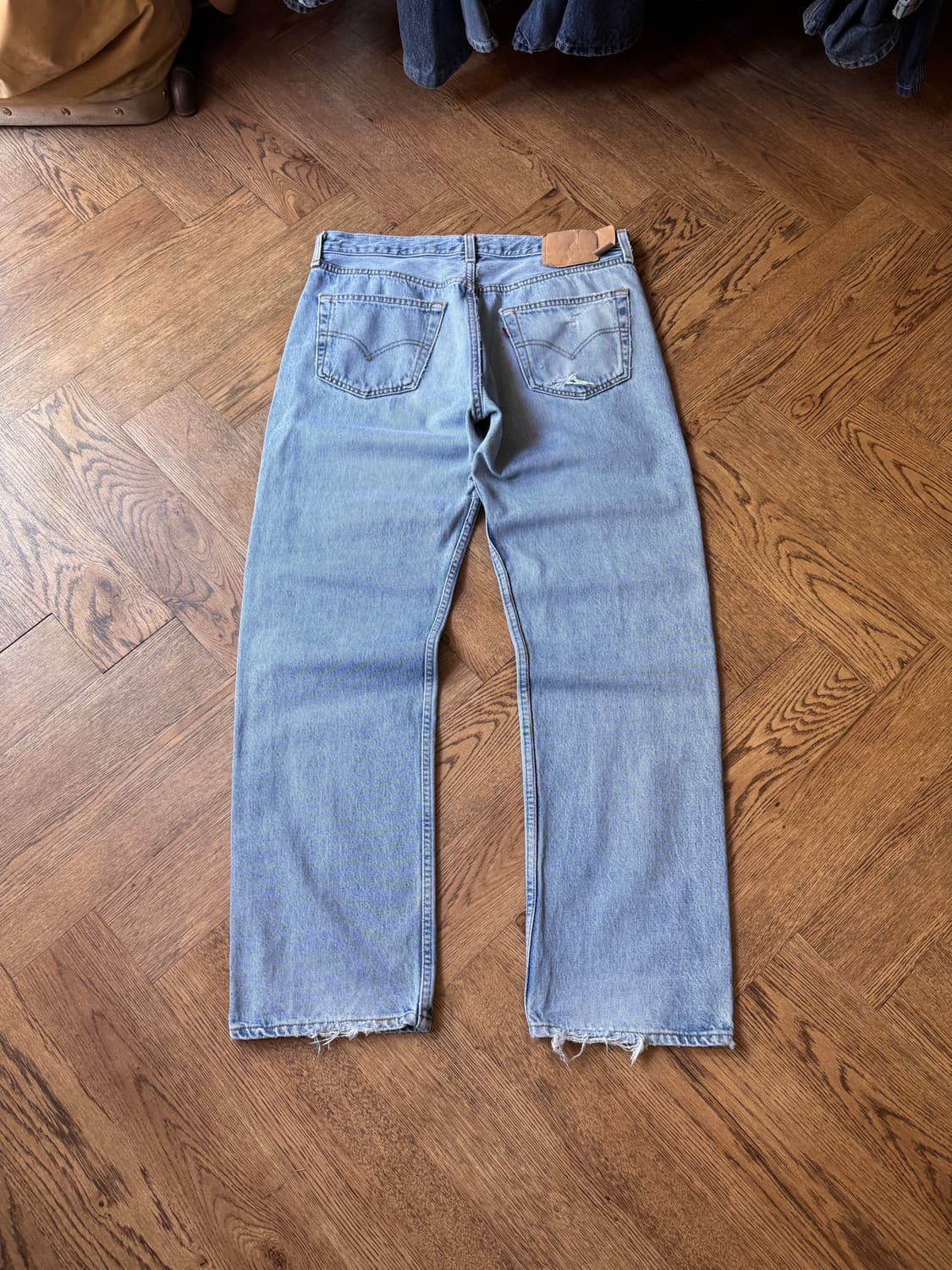 [34]90's 리바이스 501 Made in USA 연청 데님 팬츠 상품이미지8