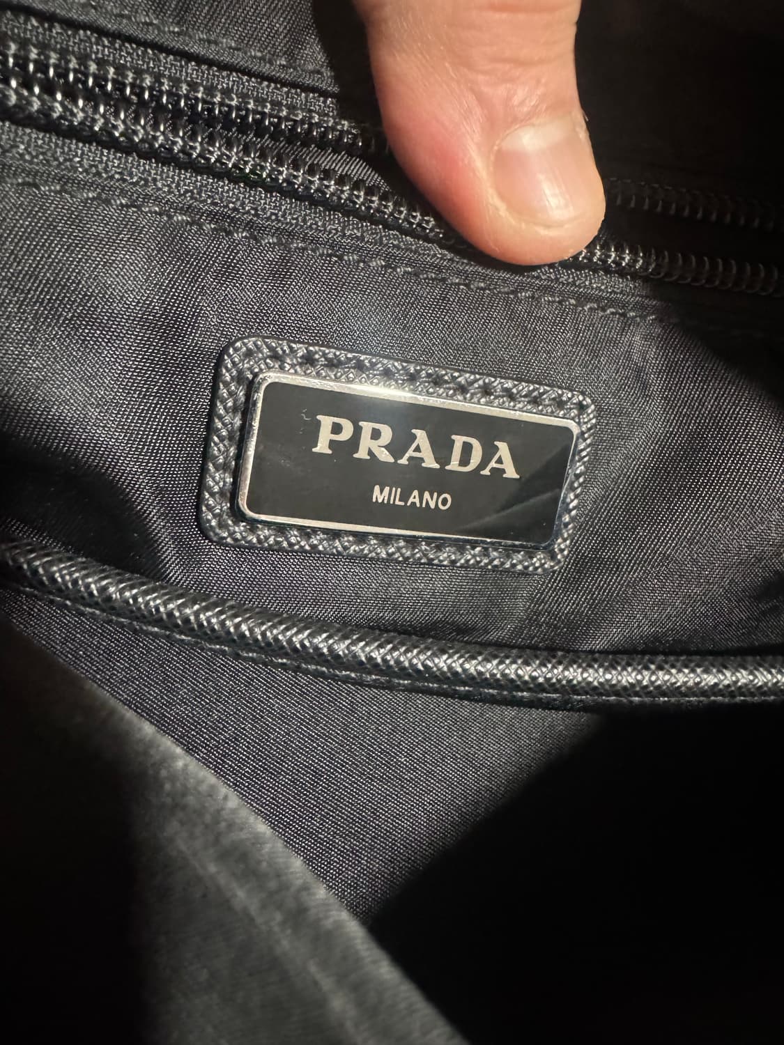 프라다 테수토 나일론 크로스백 상품이미지3