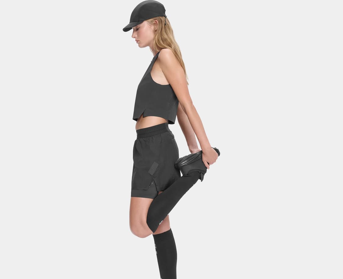 엘리엇 에밀 푸마 콜라보 트레일 러닝복 크롭탑 운동복 슬리브리스 트레이닝 상품이미지2