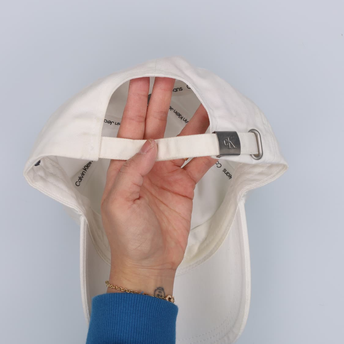 SO 캘빈클라인 화이트 볼캡 모자 0122H1 상품이미지4