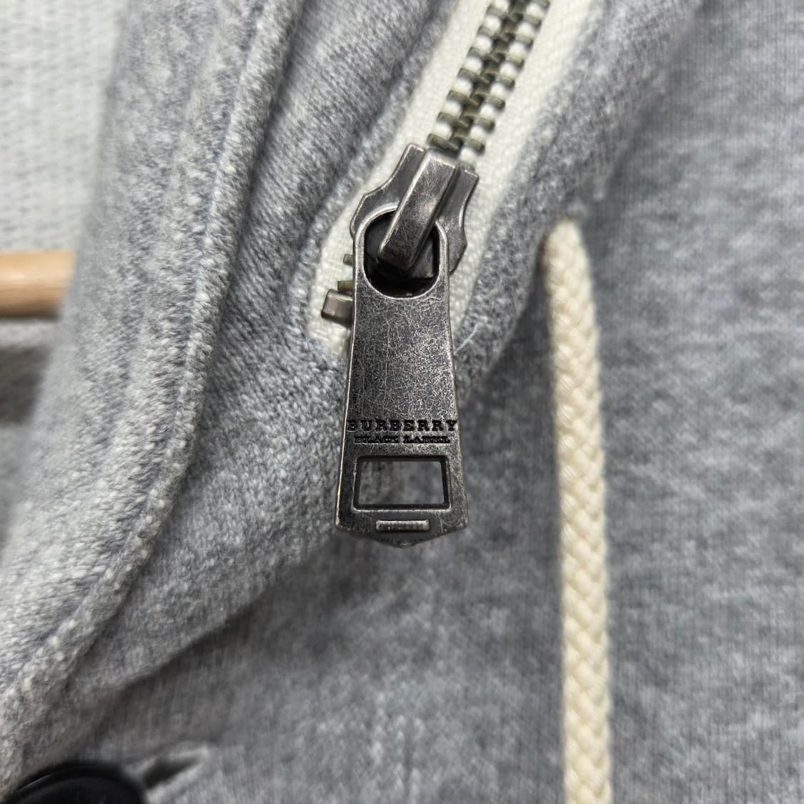 버버리 블랙라벨 후드 조끼 그레이 남m 상품이미지4