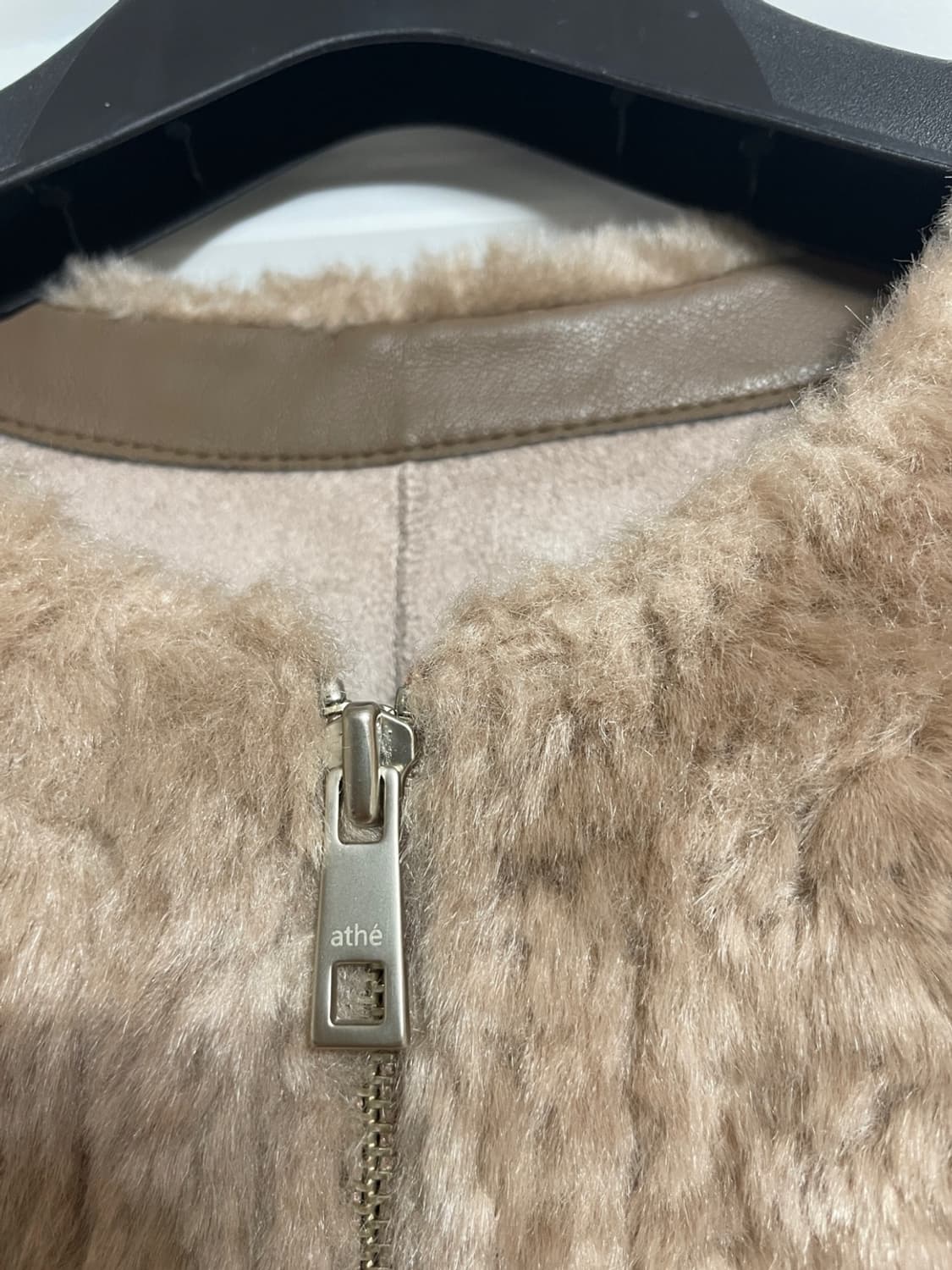 아떼바네사브루노 무스탕 상품이미지6