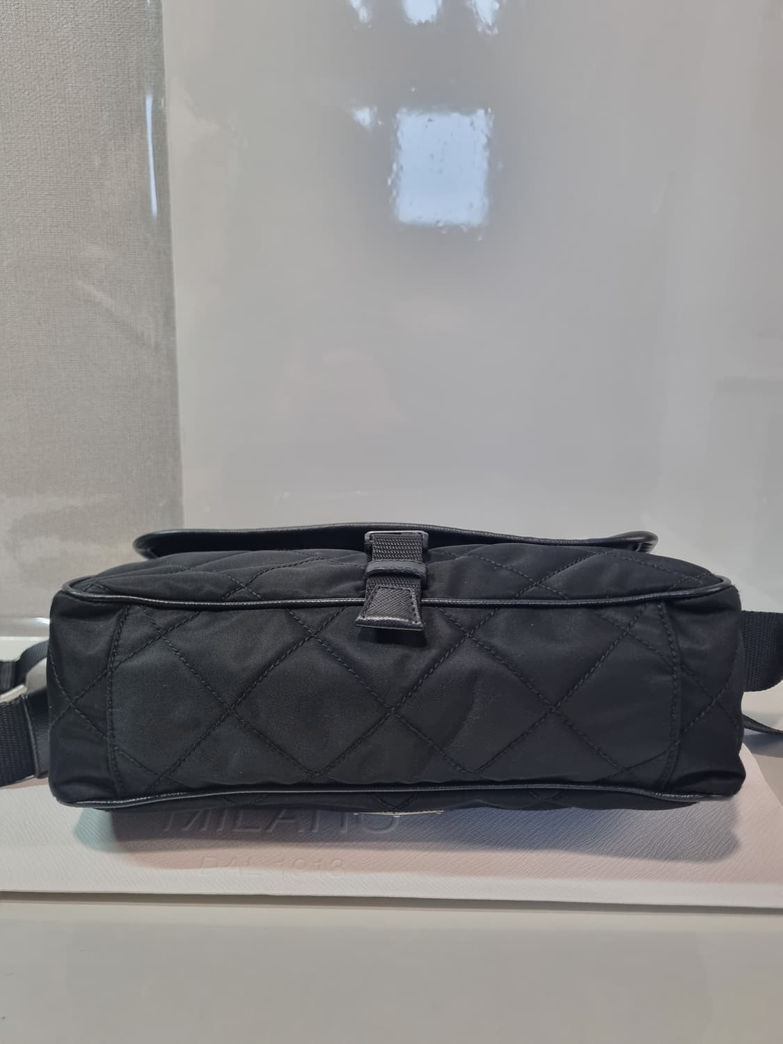 정품 프라다 퀄팅 메신저백 상품이미지10