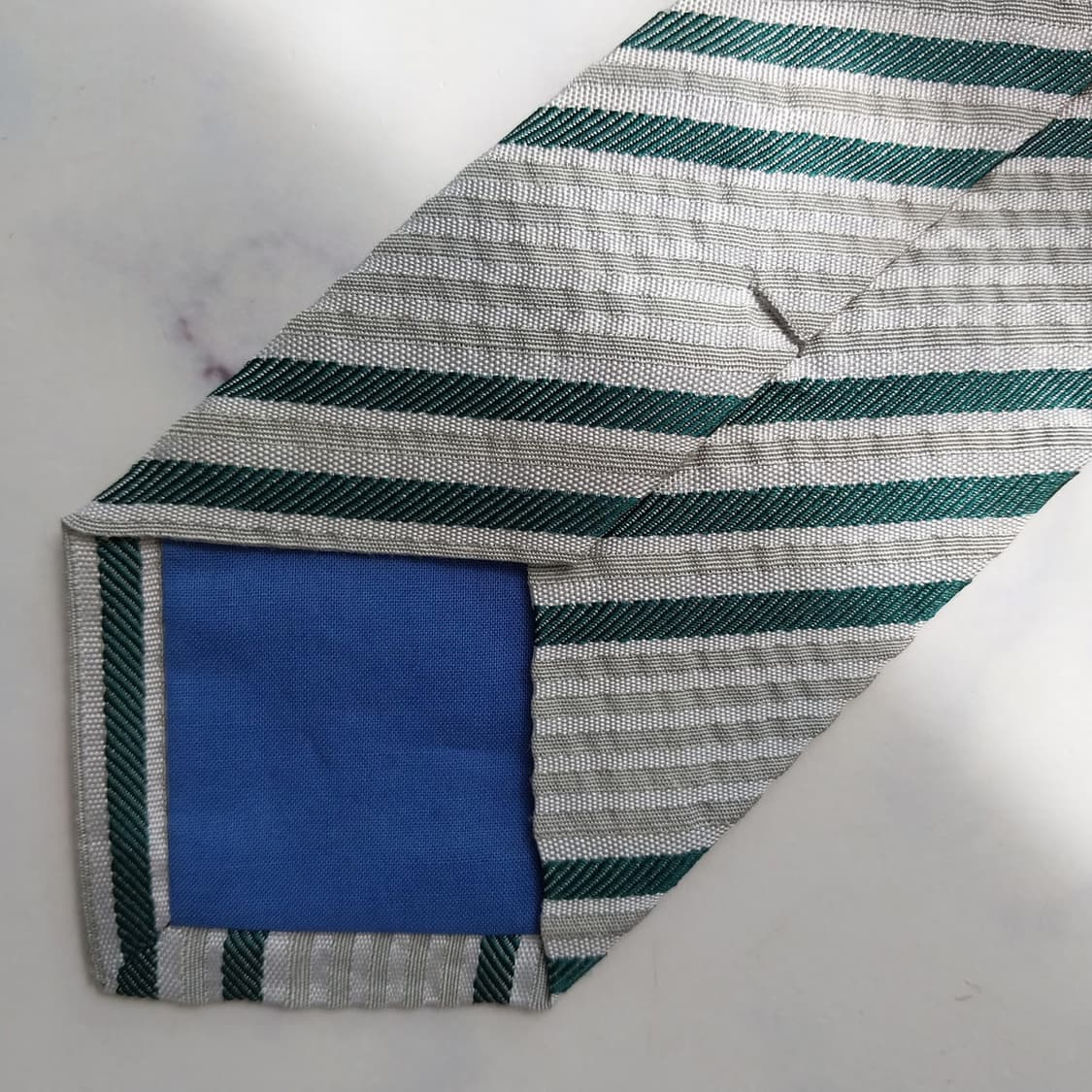 티아이포맨 실크 그린 스트라이프 넥타이 7cm 새제품 K2388
 상품이미지8