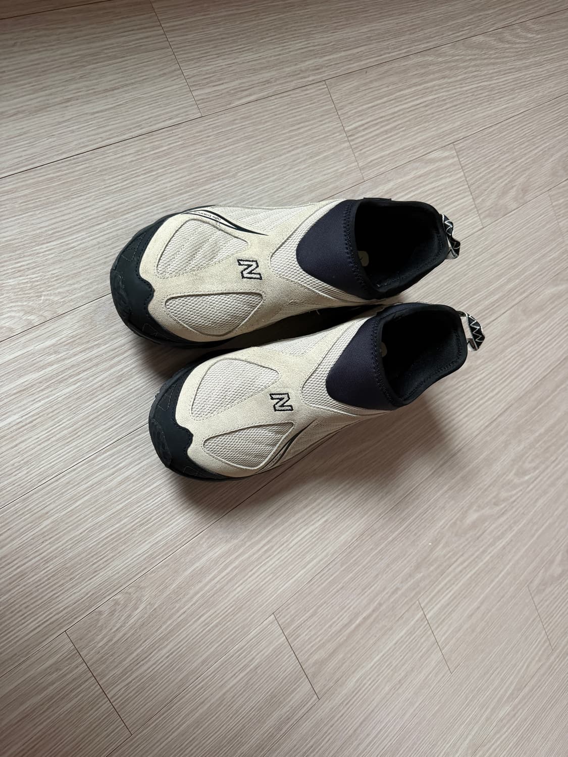 뉴발란스 ML610s 베이지블랙 상품이미지1