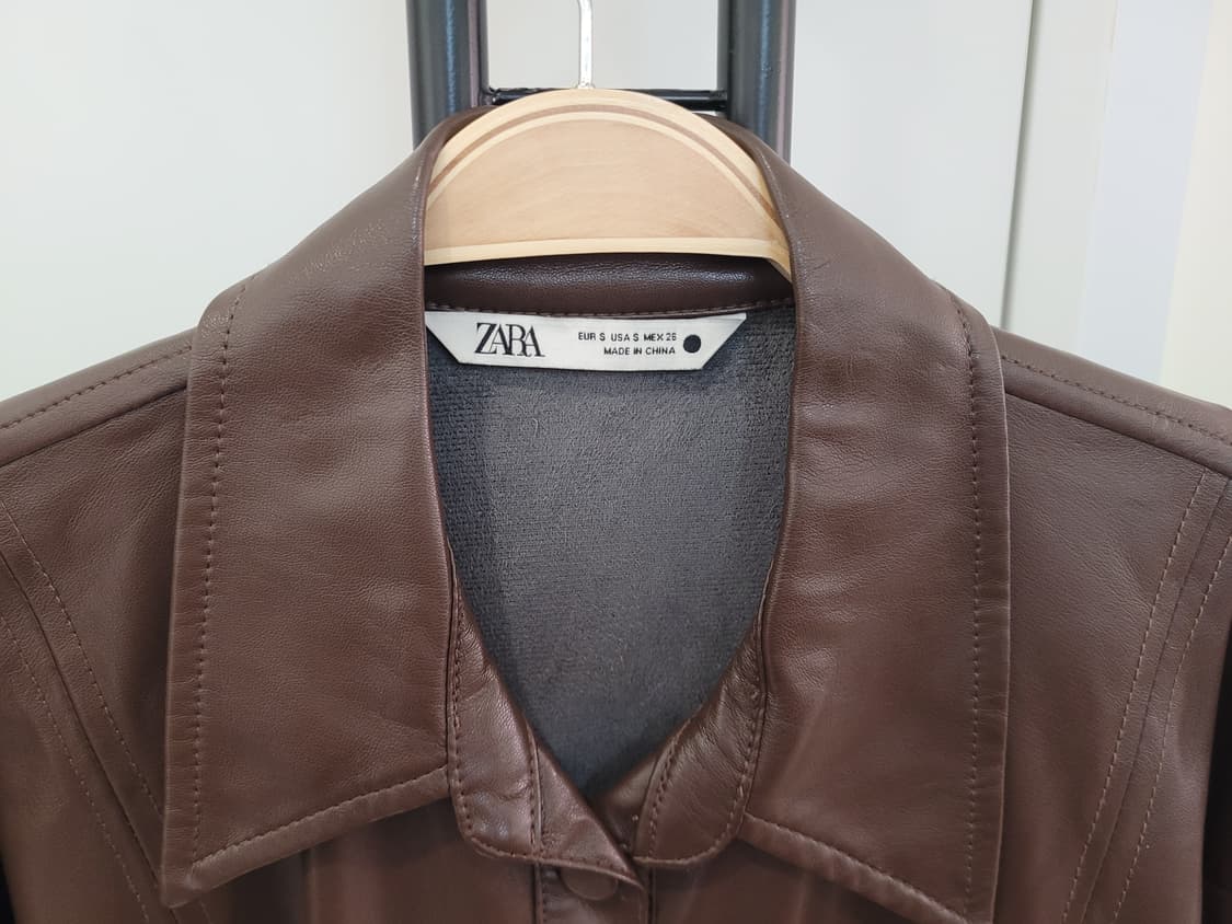 자라 ZARA 에코레더 셔츠형 미니 원피스 S사이즈 상품이미지3