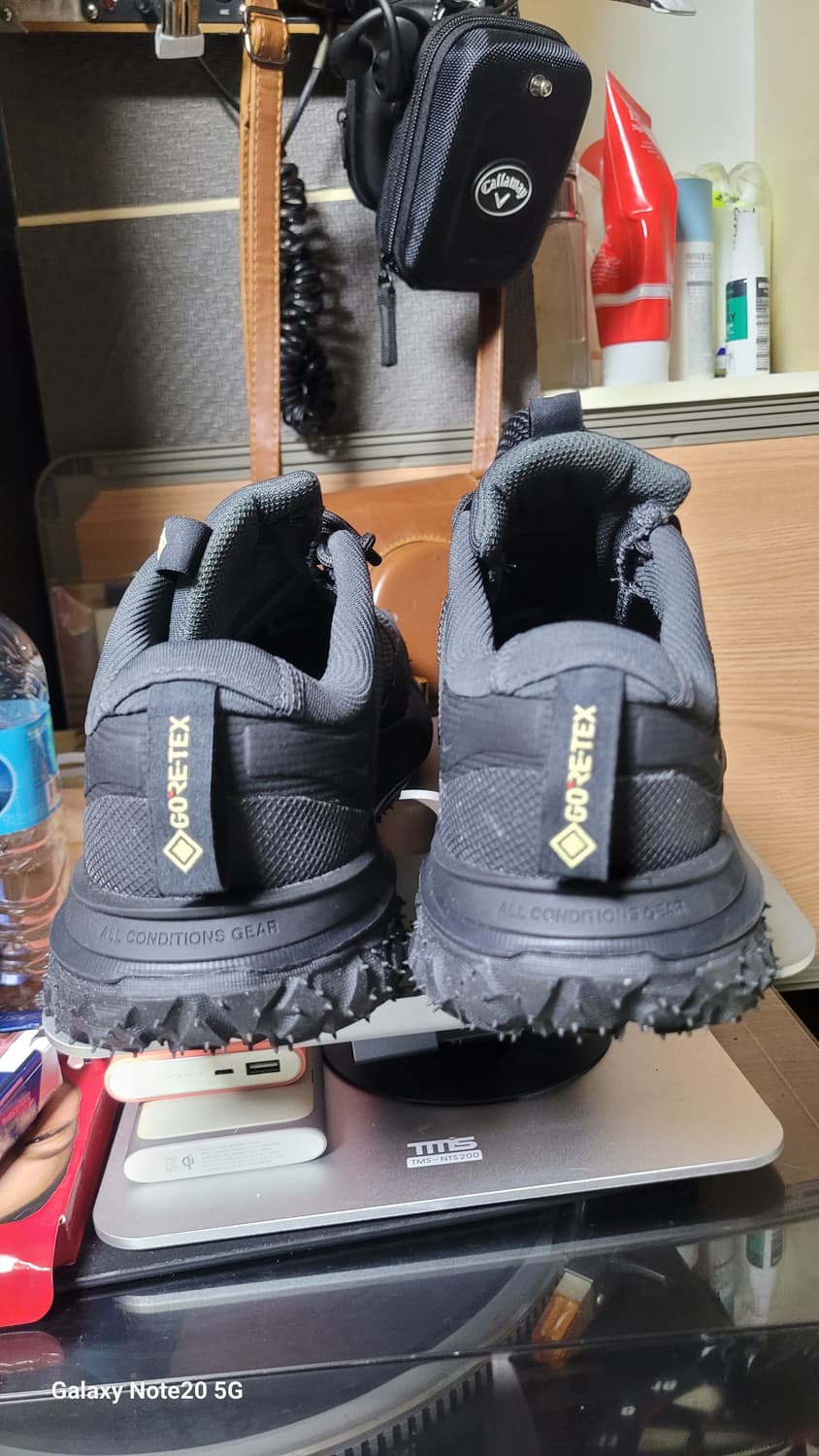 나이키 마운틴  플라이2 로우 스니커즈 상품이미지5