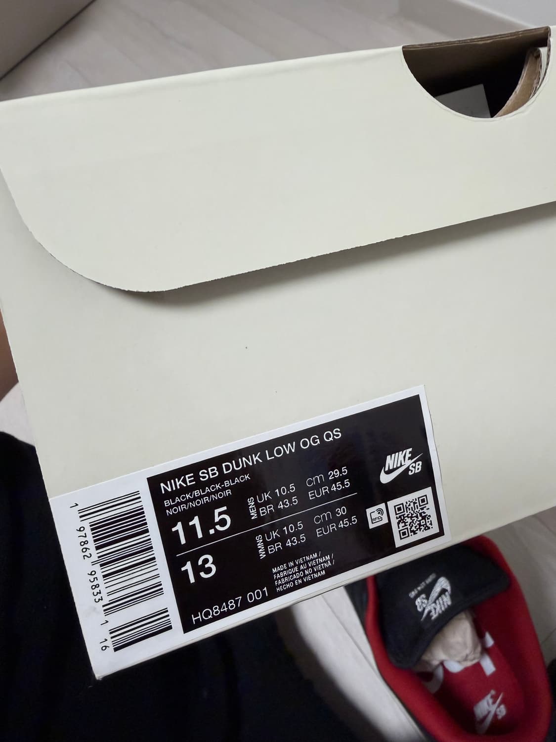 나이키 SB 덩크 로우 Supreme 블랙 상품이미지6