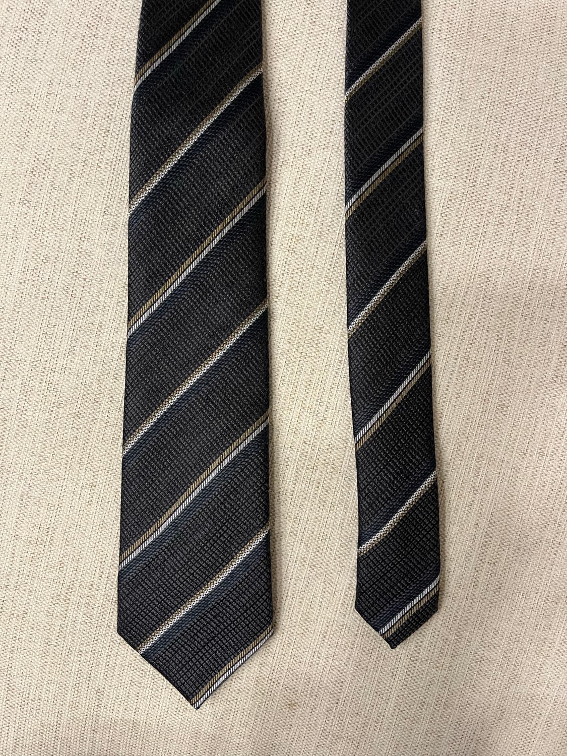 지오지아 그레이 스트라이프 넥타이 상품이미지1