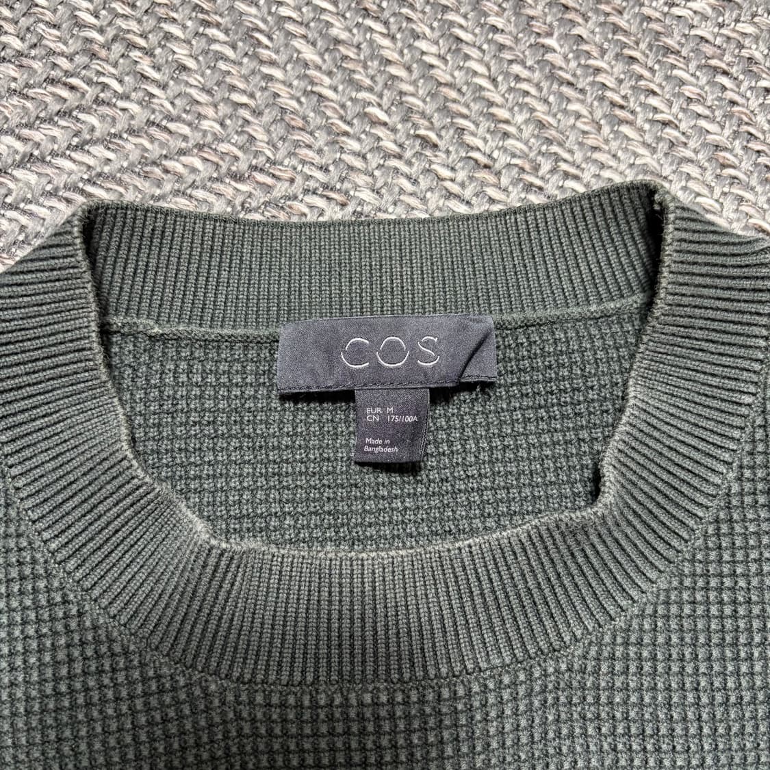 COS 와플 니트 스웨터 카키(M) 상품이미지3