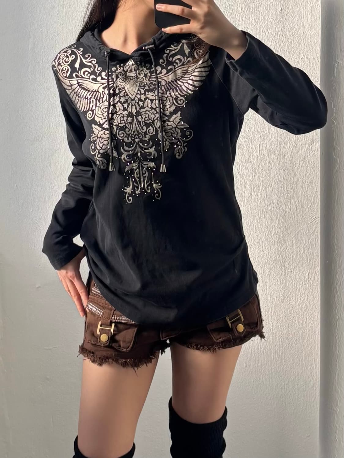 Vintage Black Wing Graphic Hood 상품이미지1