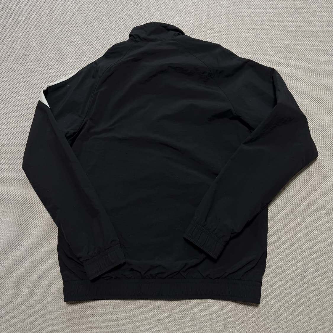 리복 빅로고 패턴 바람막이 자켓 상품이미지6