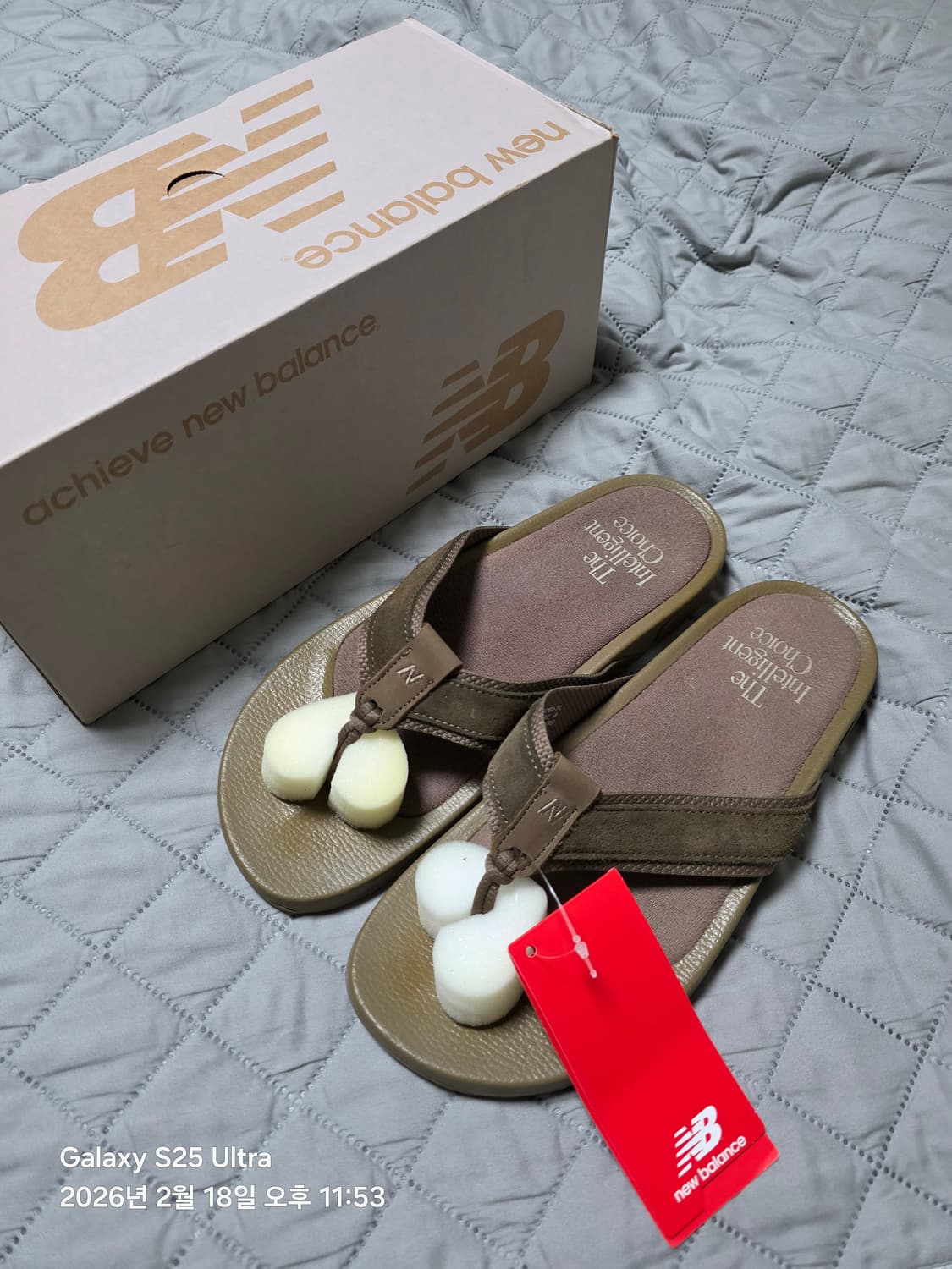 [270] 뉴발란스 쪼리 레더 슬라이드 브라운 새상품 상품이미지1