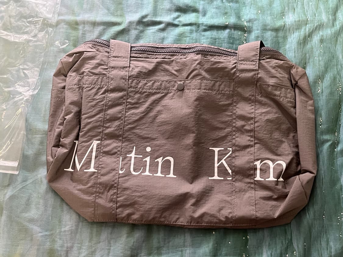 마뗑킴 로고 스포티 더플백 그레이 (새상품) 상품이미지3