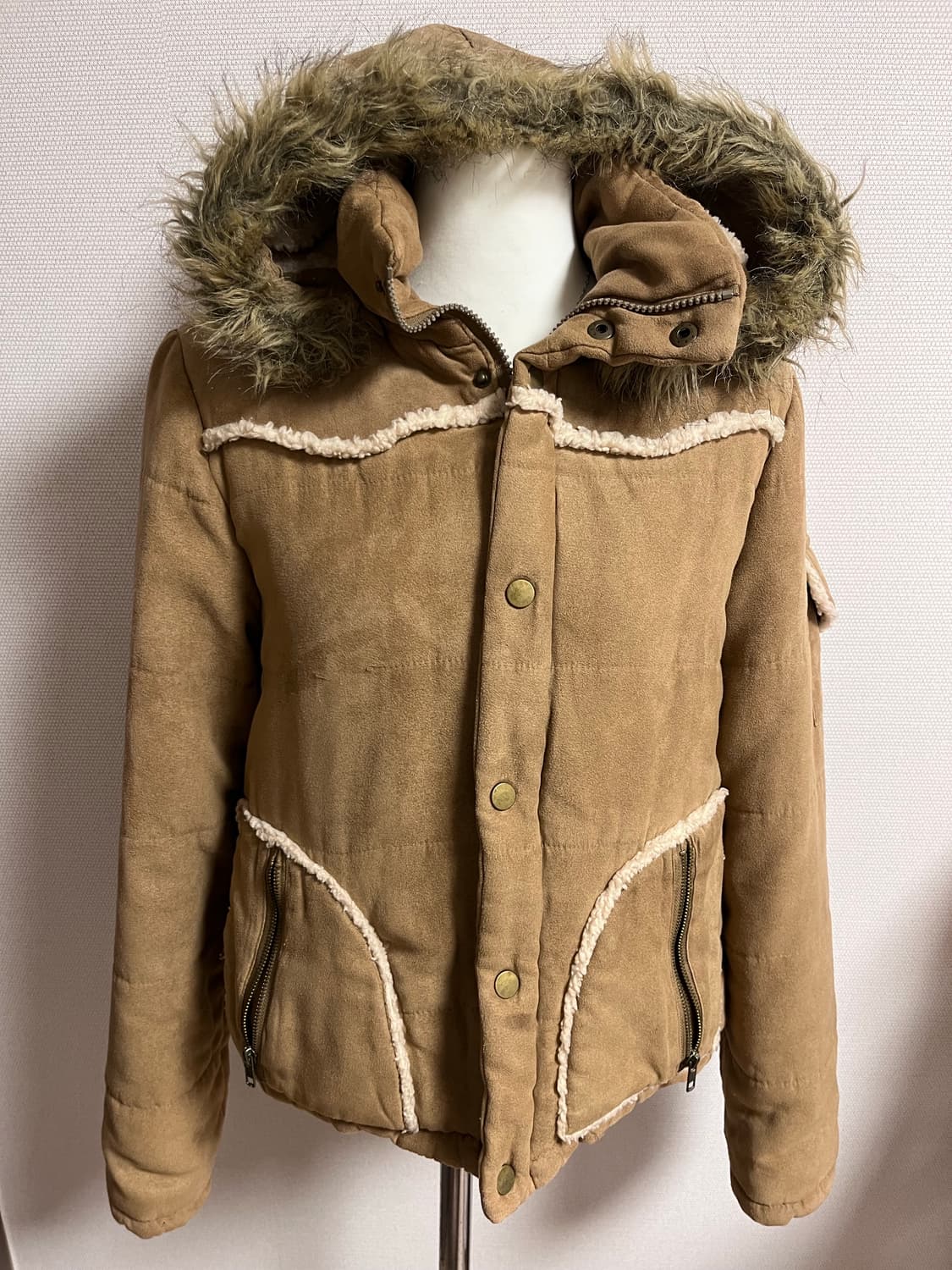 일브 울프죠 무스탕 라떼 양털  상품이미지1