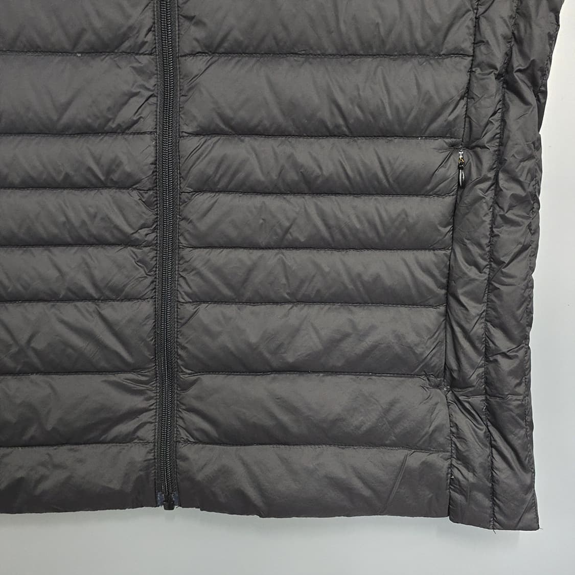 어스앤뎀(US N THEM) 울트라라이트 구스다운 베스트 105 상품이미지3