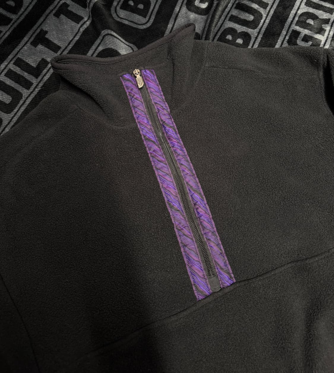 더 노스 페이스 쿼터 짚 플리스 풀오버 블랙 퍼플 메이드 인 유에스에이 상품이미지3