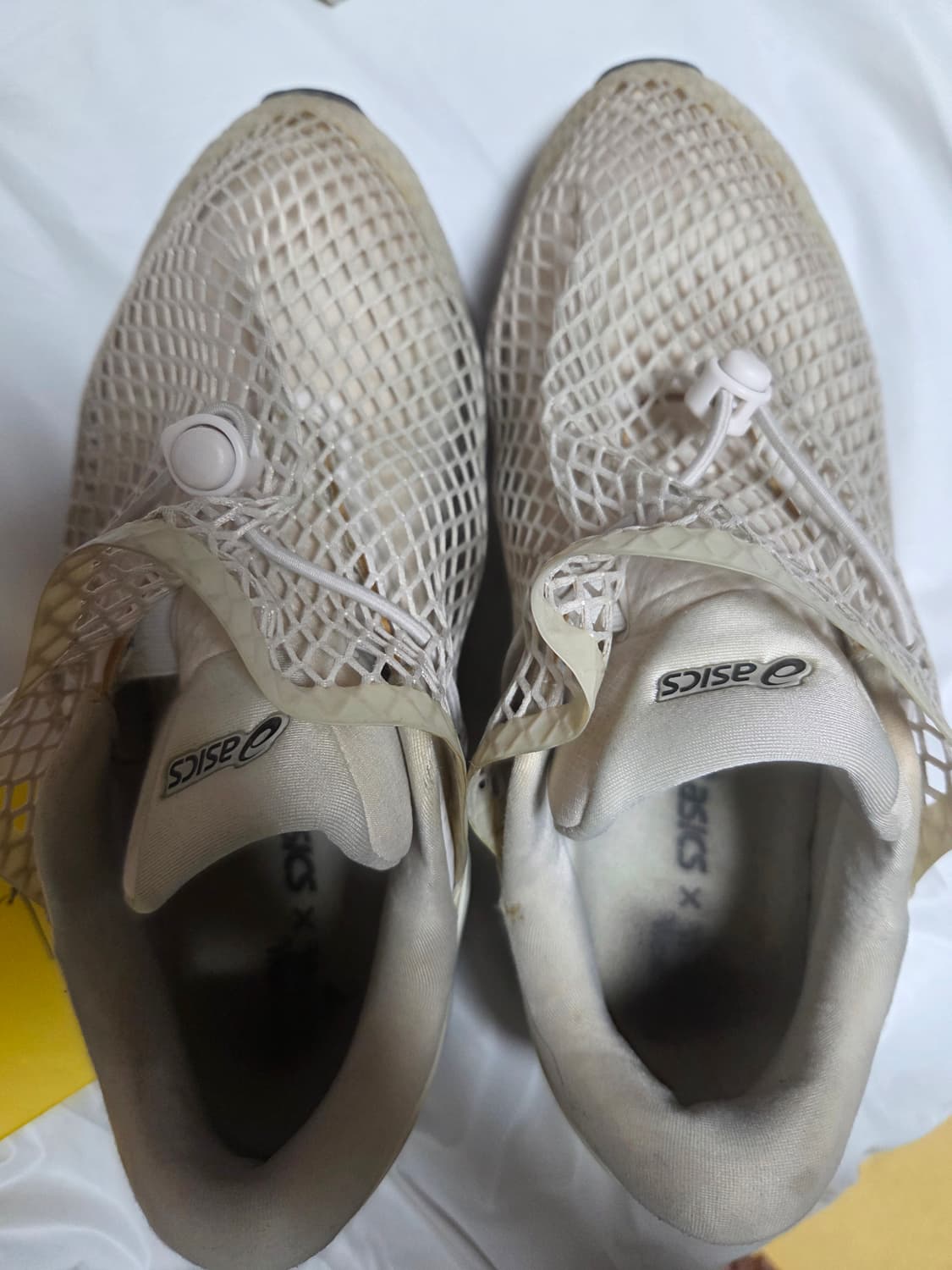 아식스 비비안웨스트우드 280사이즈 팝니다 상품이미지2