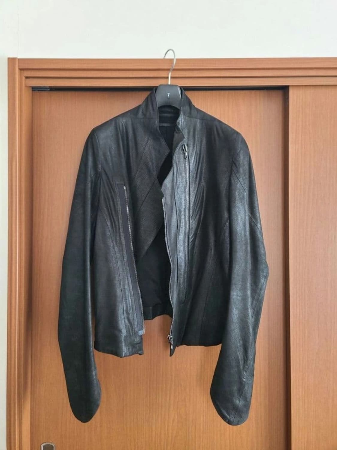 율리우스 레더 자켓 상품이미지2