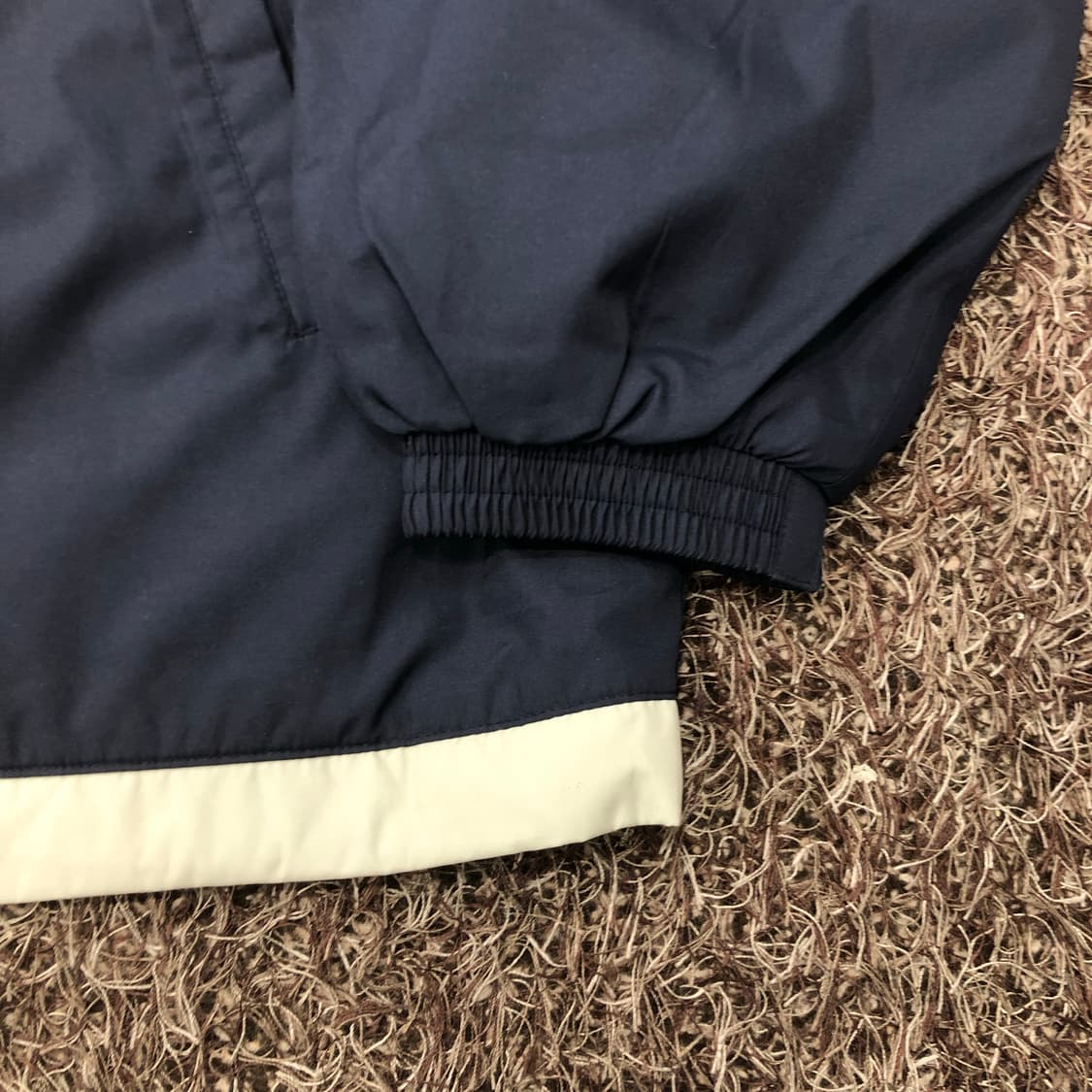 아식스 올드스쿨 바람막이 자켓 상품이미지3