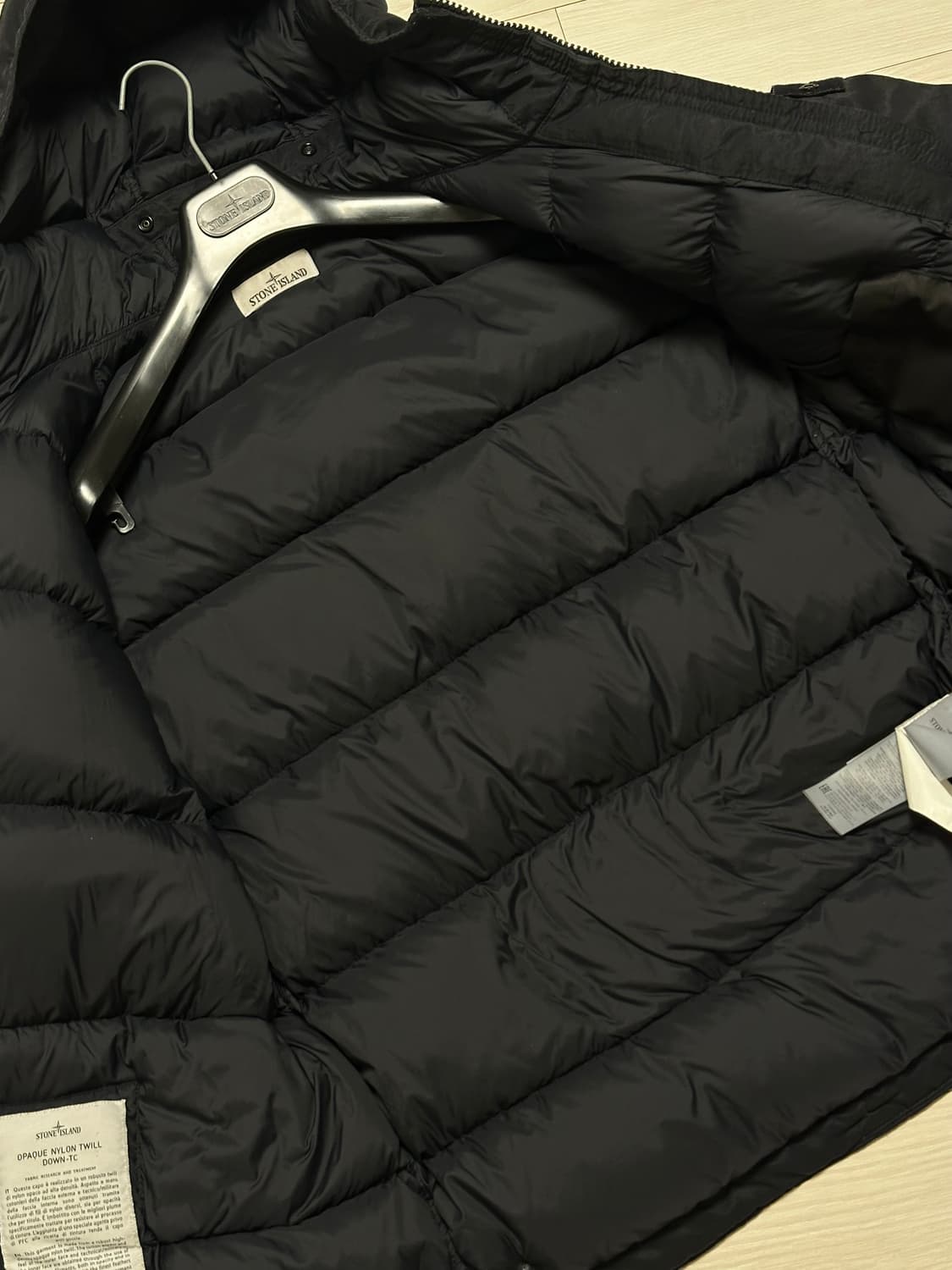 스톤아일랜드 오파크 트윌 다운 tc 패딩 L(105) 국내판 상품이미지5