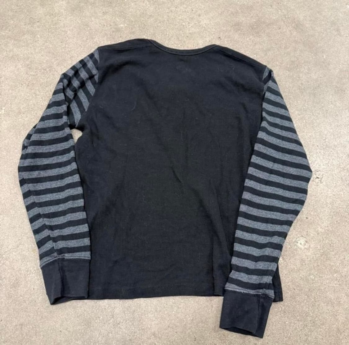 black striped henley thermal longsleeve 상품이미지4
