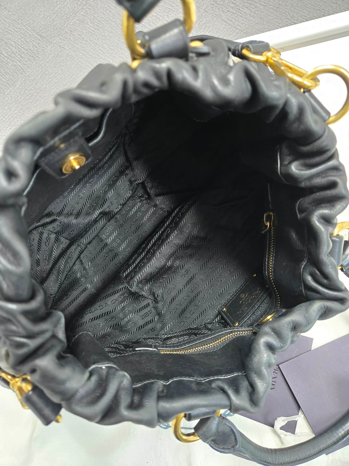 [A급컨디션]프라다 가죽 숄더백 상품이미지5