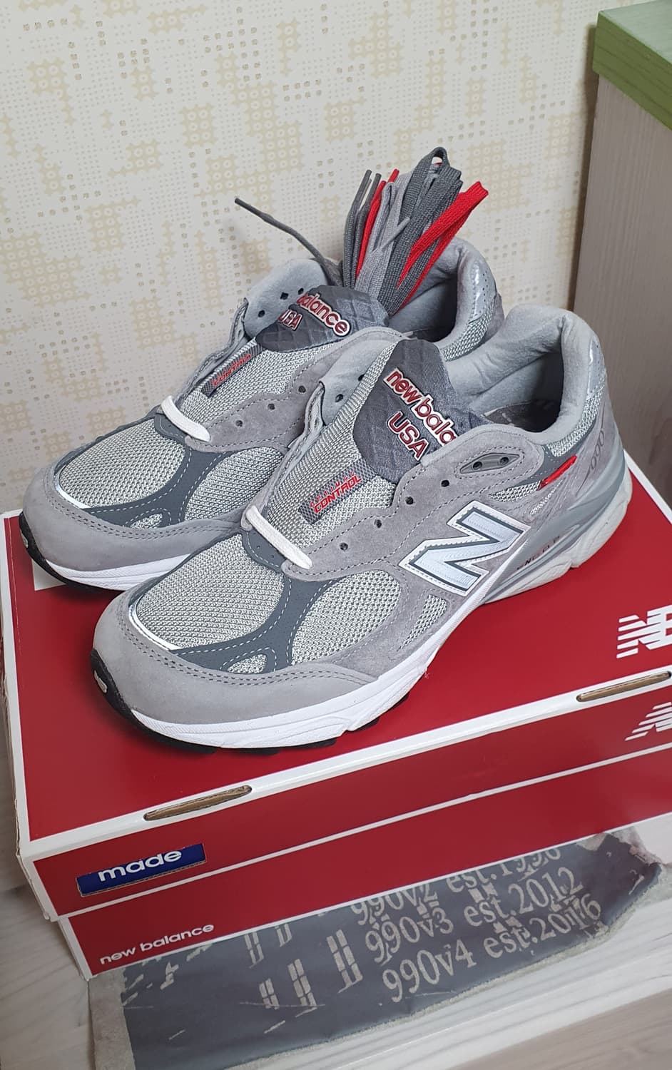 뉴발란스 990v3 40주년 기념 255사이즈  상품이미지1