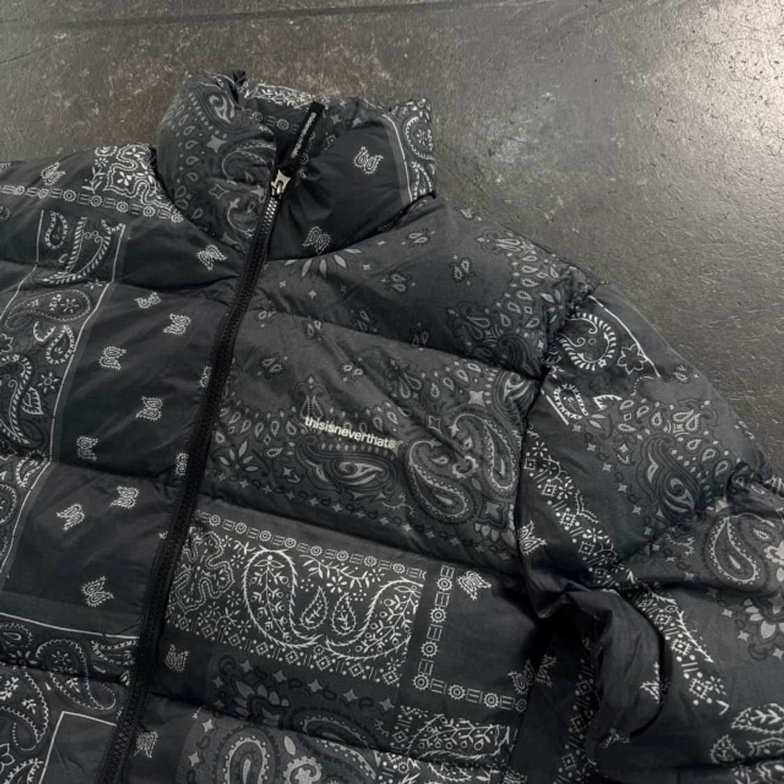 95-100 디스이즈네버댓 반다나 퍼텍스 패딩 상품이미지2