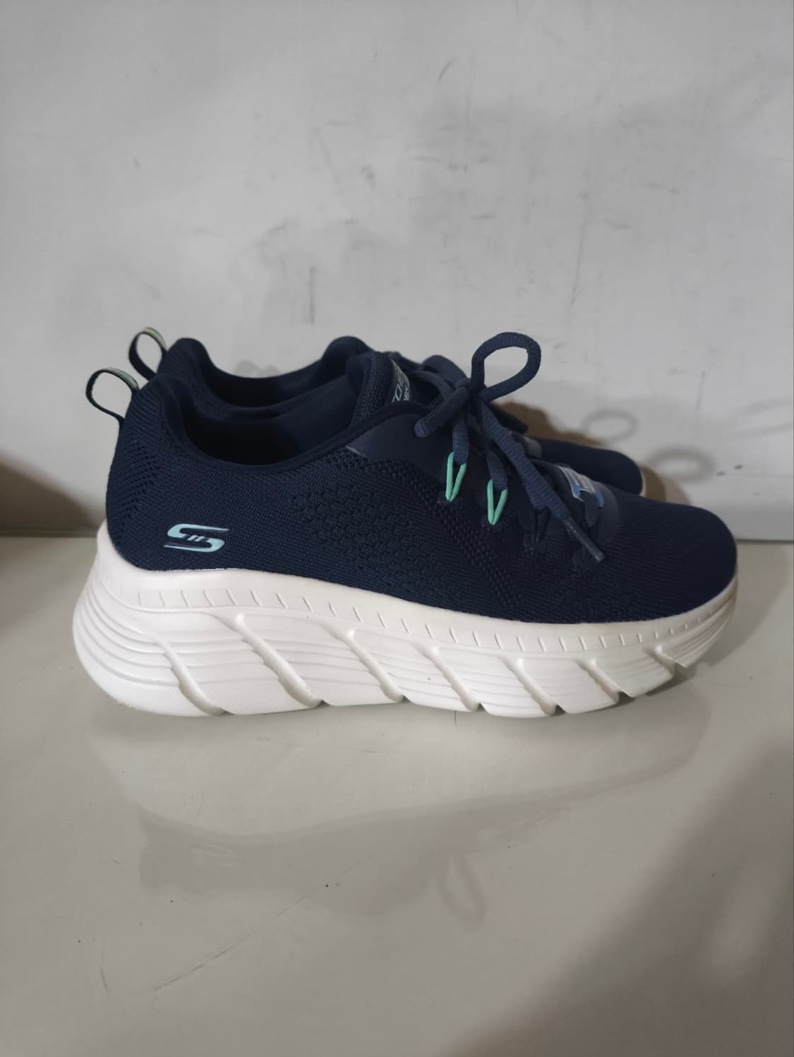 240mm 스케쳐스 밥스 비 플렉스 운동화  상품이미지2