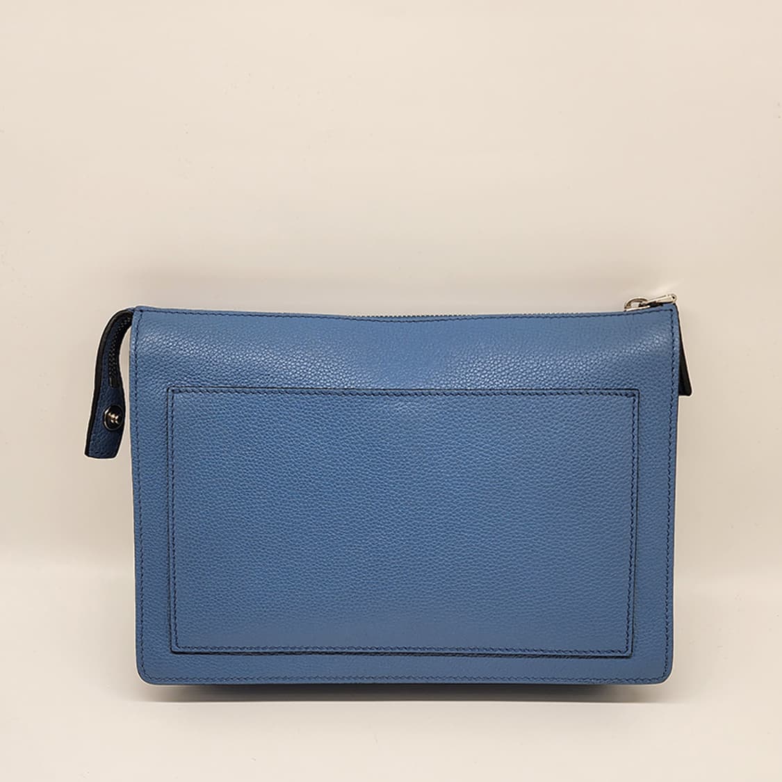 프라다 2VF001 삼각로고 가죽스트랩 클러치 블루 상품이미지4