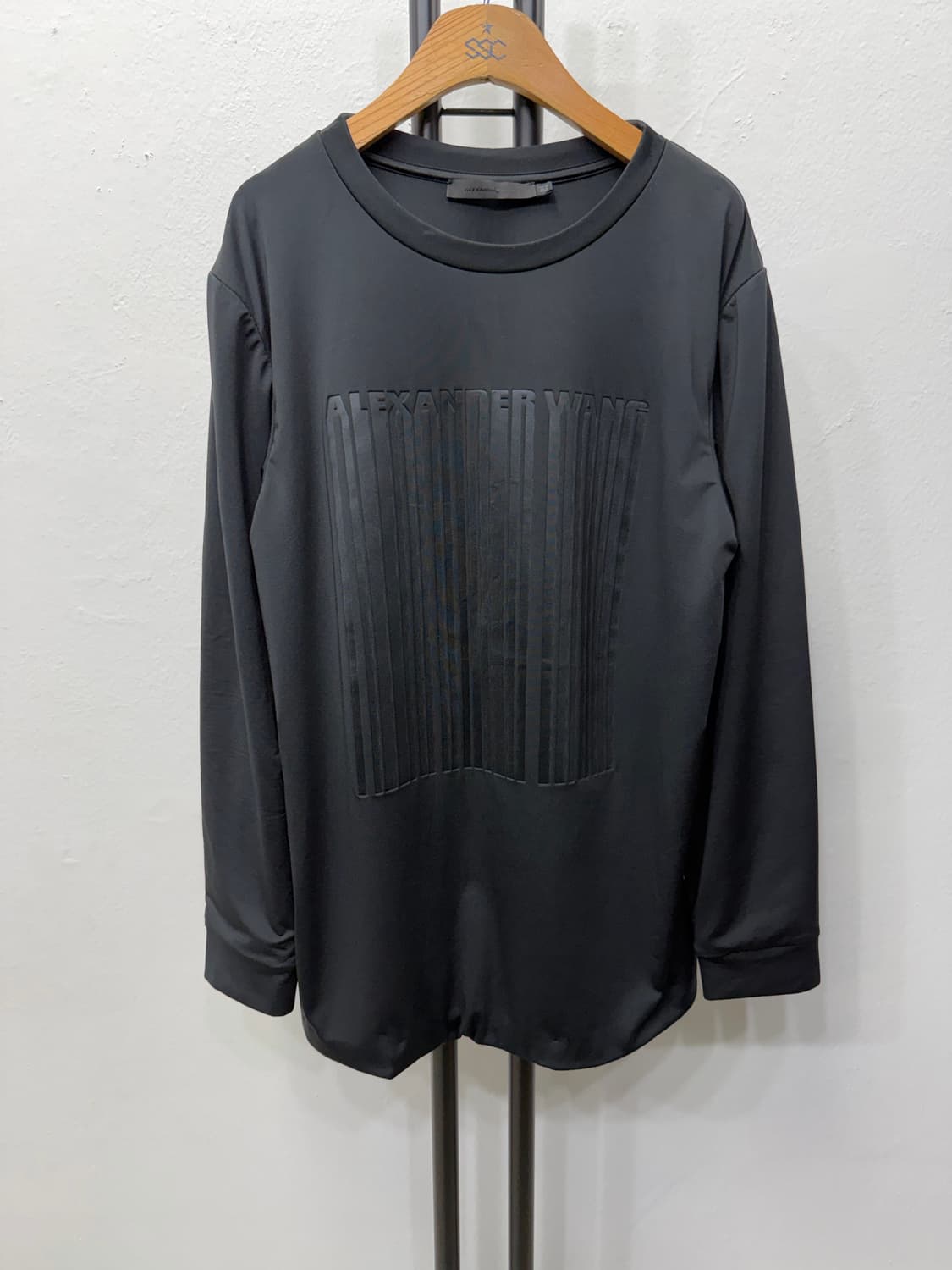 정품) 알렉산더왕 로고 블랙 긴팔 티셔츠 48 상품이미지1