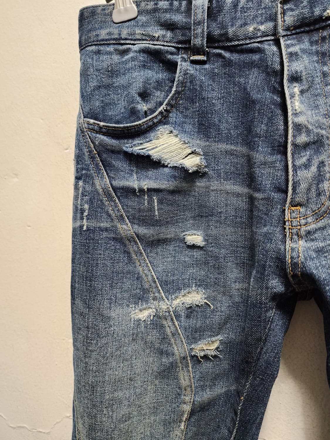 Faith Connexion 슬림핏 데미지 워싱 청바지 상품이미지3