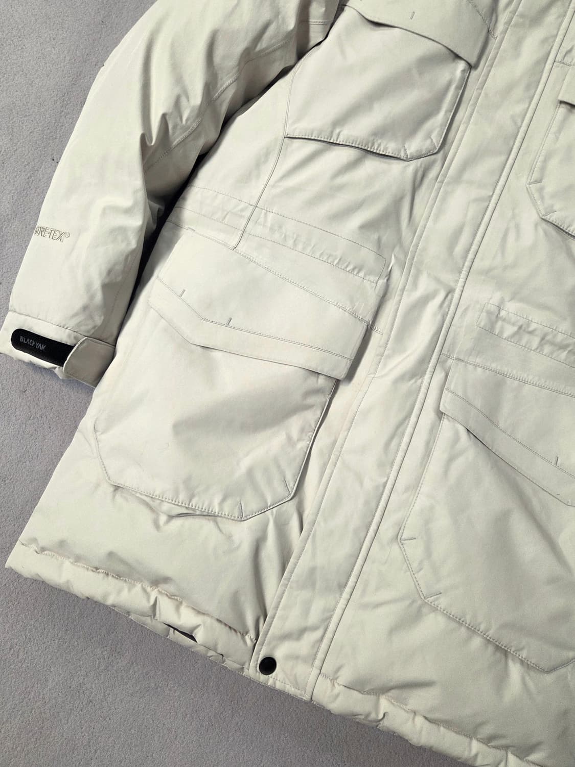 (95) 블랙야크 고어텍스 구스패딩 남
 상품이미지3