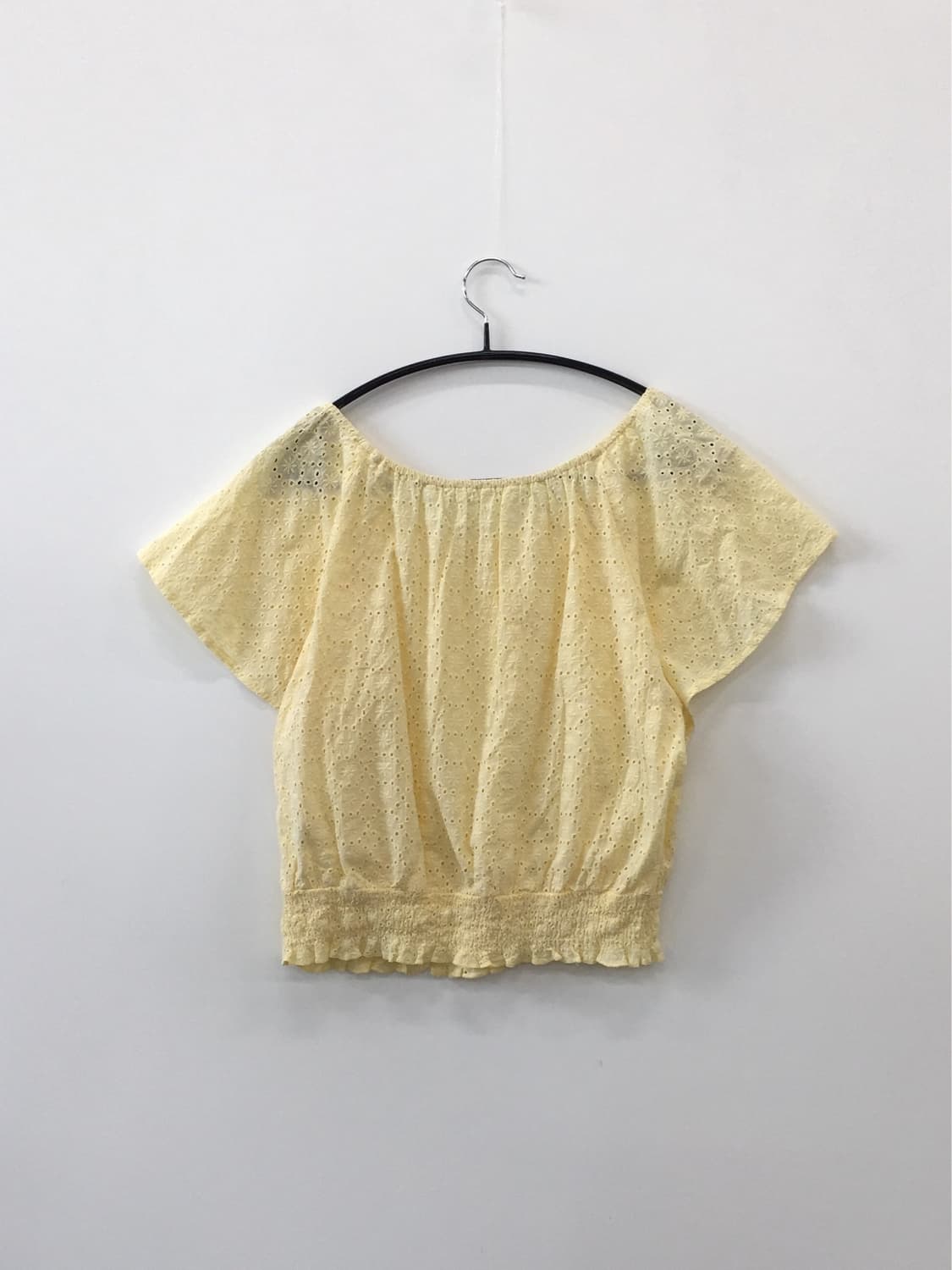 GU Yellow Eyelet Lace Crop Blouse 상품이미지4