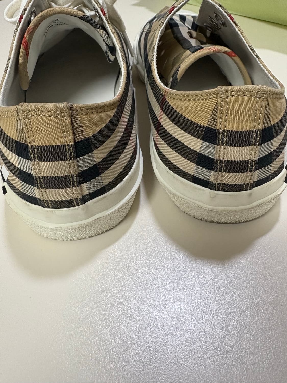 버버리 운동화 상품이미지4